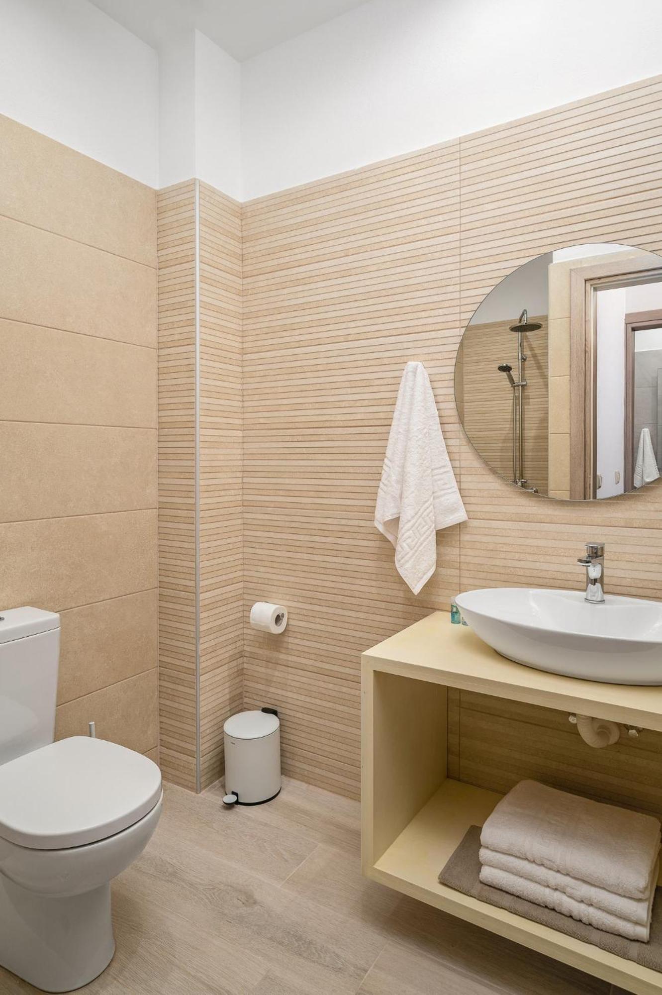 Papadia Luxury Apartments ピツイディア エクステリア 写真